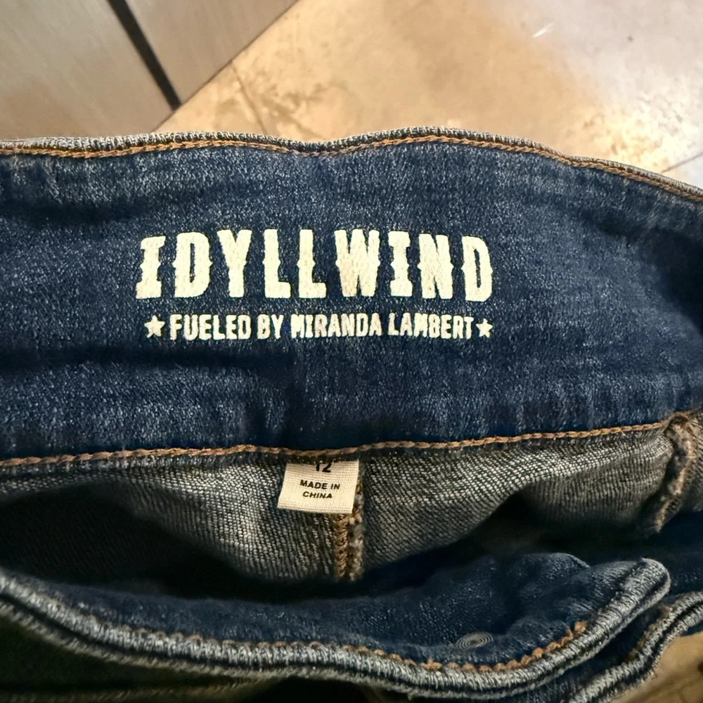 Idyllwind Dark Blue Flared Jeans - Picture 5 of 6